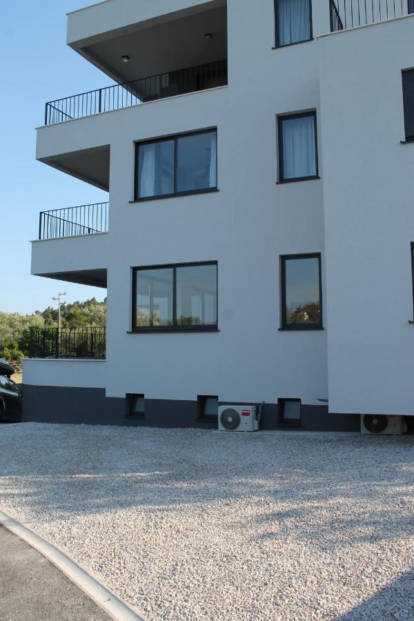 Apartments Marebella Lumbarda Eksteriør bilde