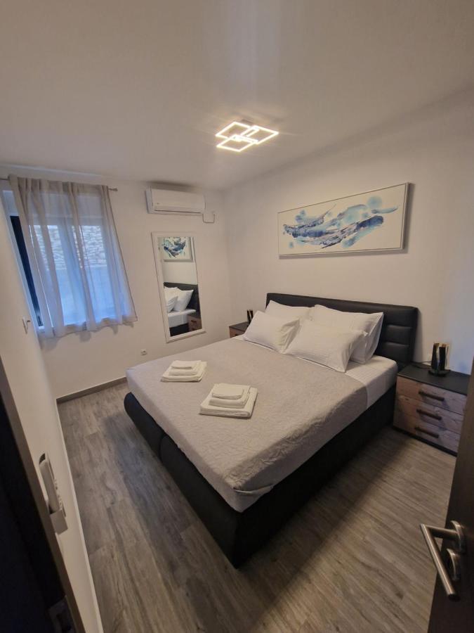 Apartments Marebella Lumbarda Eksteriør bilde